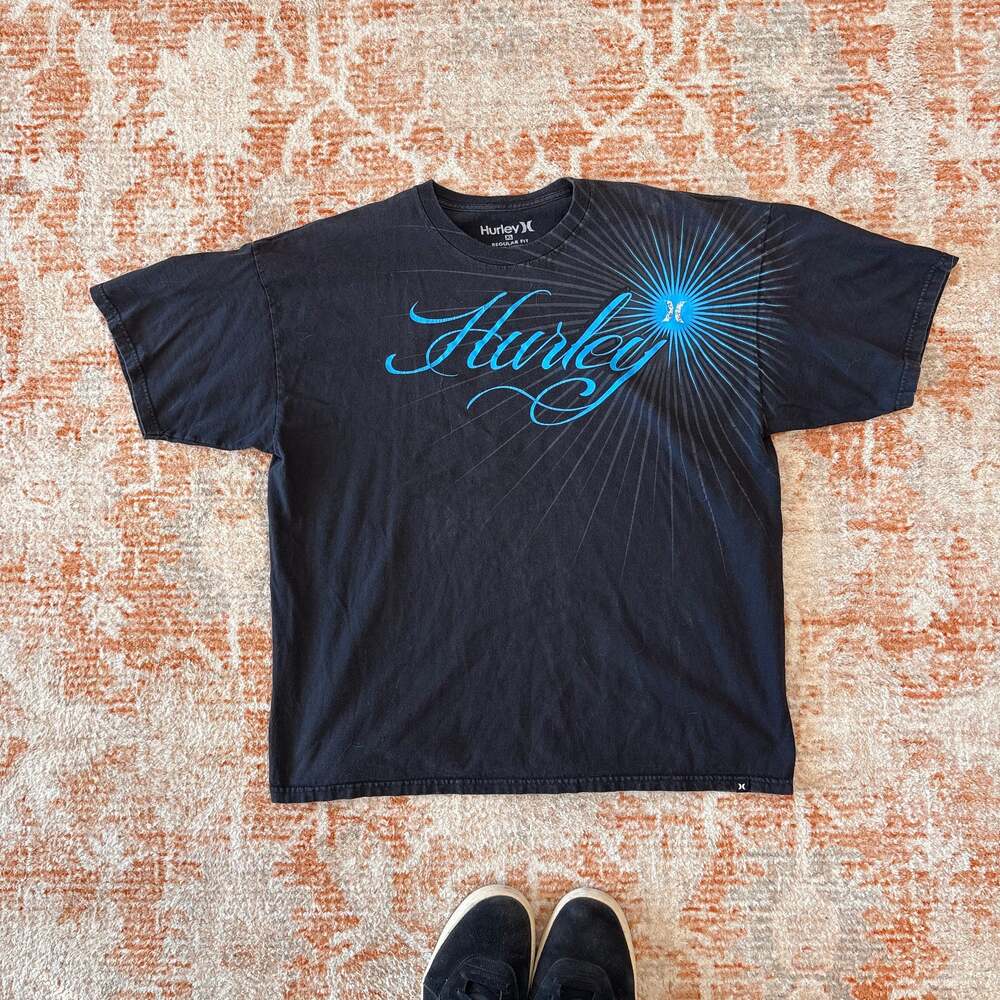 Vintage Y2K Hurley 'The Movement' Graphic T-Shirt